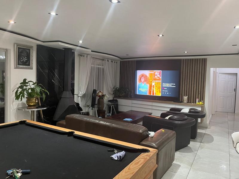 3 Bedroom Property for Sale in Newfields Western Cape